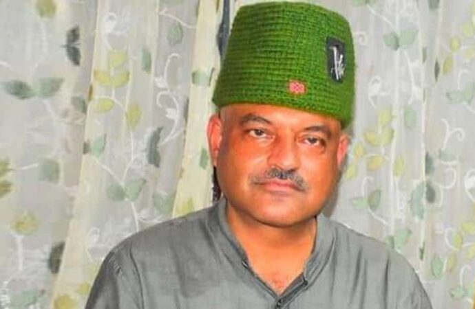 एक कर्नल ऐसा भी जिसने जनसेवा के लिए छोड़ी सभी सरकारी सुविधाएं