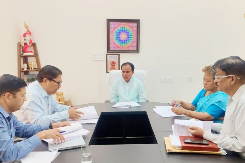 उत्तराखंड में इन डॉक्टरों पर गिरी गाज, स्वास्थ्य मंत्री ने दिए बर्खास्तगी के आदेश