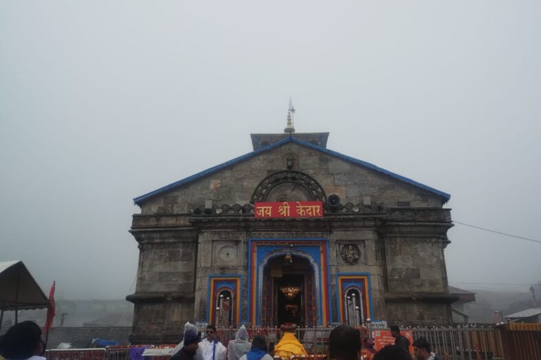 भक्तों के बिना केदारनगरी में पसरा सन्नाटा
