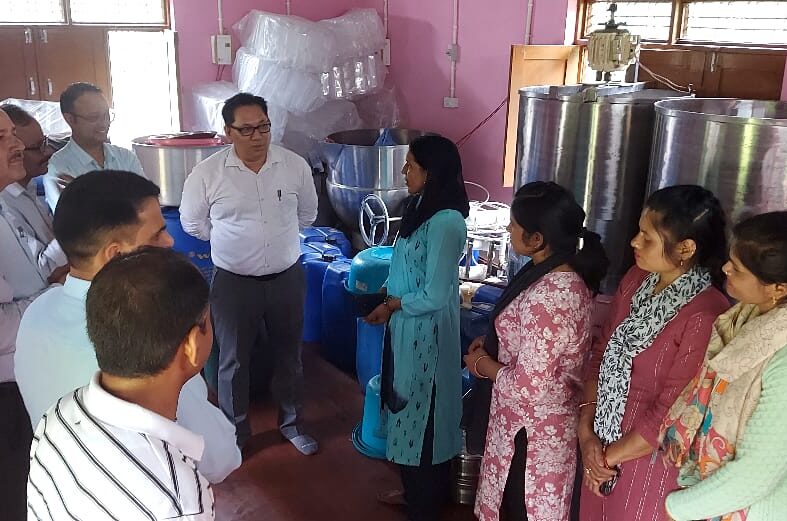 ग्रामीण क्षेत्र की महिलाएं स्वावलंबन की ओर तेजी से हों अग्रसररू रावत