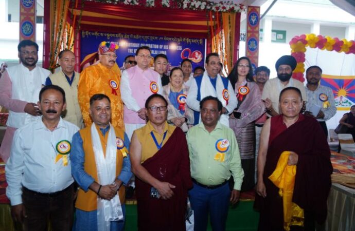 सीएम धामी ने दलाई लामा के 90वें जन्मदिवस के अवसर पर आयोजित कार्यक्रम में प्रतिभाग किया