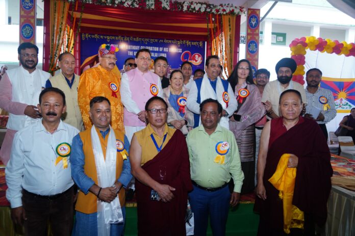 सीएम धामी ने दलाई लामा के 90वें जन्मदिवस के अवसर पर आयोजित कार्यक्रम में प्रतिभाग किया