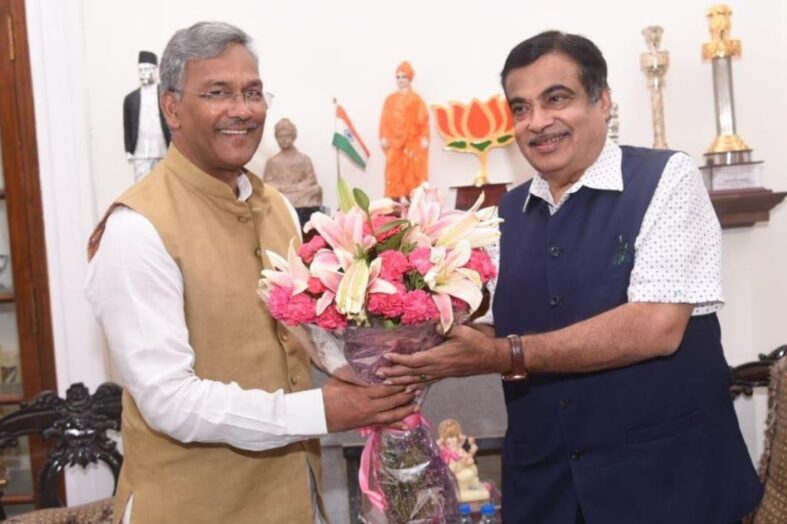 बद्रीनाथ मार्ग को जोड़ने वाला वैकल्पिक मार्ग बढ़ाएगा चारधाम यात्रियों की सुविधा : त्रिवेन्द्र सिंह रावत