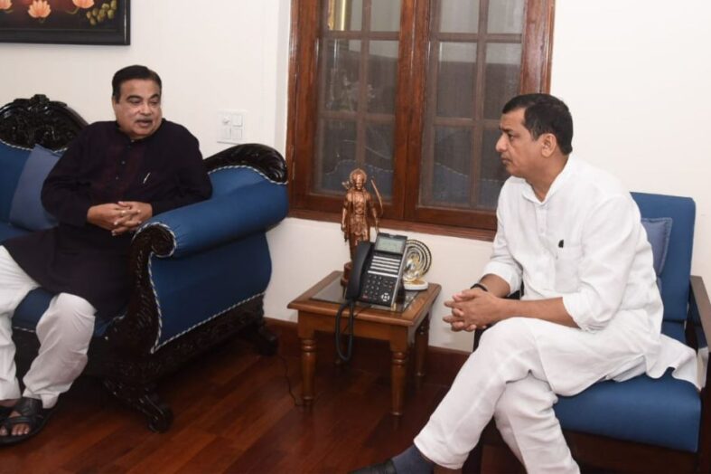 आपदा प्रभावित राजमार्गों के पुनर्निर्माण के लिए गढ़वाल सांसद ने की केंद्रीय मंत्री से बैठक