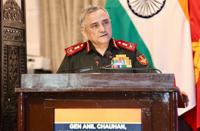 ‘रण संवाद’ में बोले सीडीएस जनरल अनिल चौहान : युद्ध अब बहु-आयामी और सीमाहीन