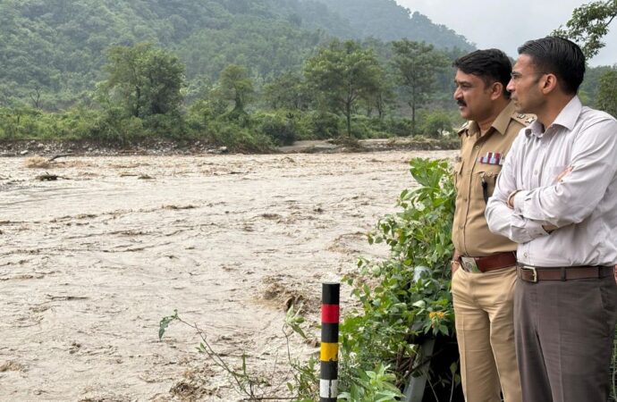 सहस्त्रधारा क्षेत्र में बादल फटने से तबाही, रेस्क्यू एवं राहत कार्य युद्धस्तर पर जारी