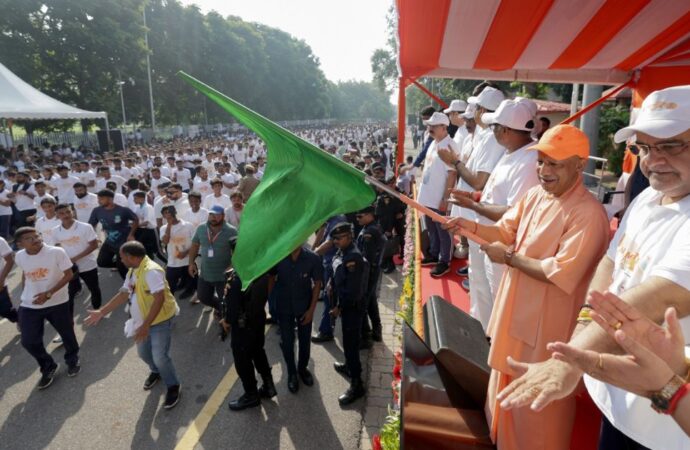 पीएम मोदी ने दीपावली पर देश को दिया जीएसटी रिफॉर्म का उपहार : सीएम योगी