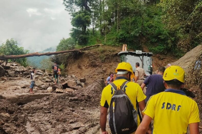 चमोली ज़िले के नंदानगर में बादल फटने से भारी तबाही, 12 लोग लापता