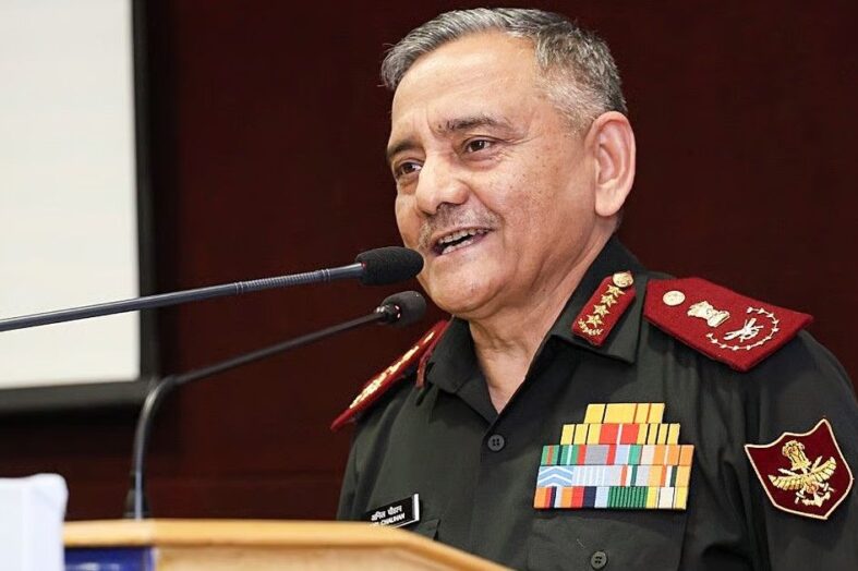 केंद्र सरकार ने सीडीएस जनरल अनिल चौहान का कार्यकाल 30 मई, 2026 तक बढ़ाया