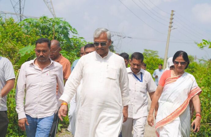 आपदा से प्रभावित प्रत्येक परिवार तक शीघ्र मदद पहुंचाना हमारी सर्वोच्च प्राथमिकता : त्रिवेन्द्र