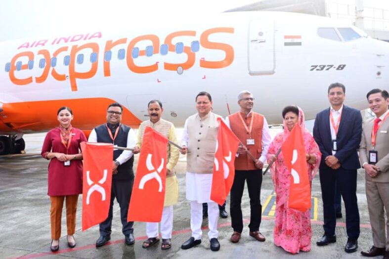 एयर इंडिया एक्सप्रेस की देहरादून-बेंगलुरु हवाई सेवा का शुभारंभ