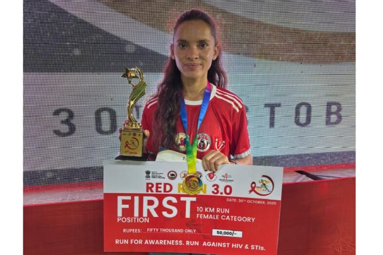 गौरव का पल — अनीशा ने 10 किलोमीटर की राष्ट्रीय रेड रन मैराथन 3.0 प्रतियोगिता में प्राप्त किया प्रथम स्थान