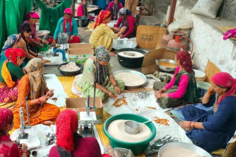 केदारनाथ यात्रा से महिला समूह बने आत्मनिर्भर