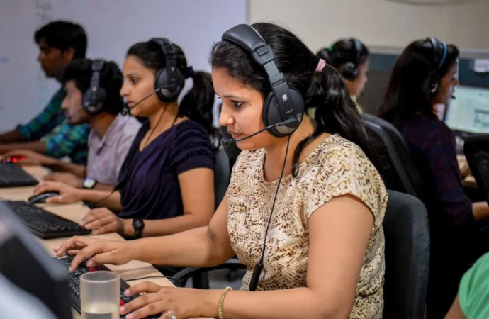 रात में काम करेंगी महिलाएँ, कैबिनेट के फैसलों से बदलेगी उत्तराखंड की तस्वीर