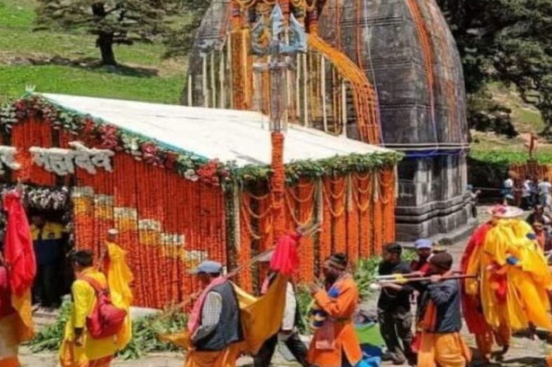 द्वितीय केदार श्री मद्महेश्वर मंदिर के कपाट शीतकाल के लिए हुए बंद