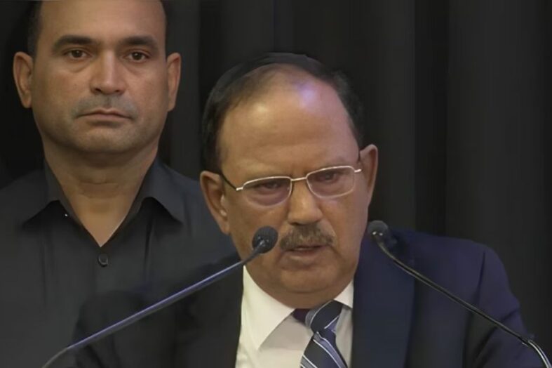 राष्ट्र निर्माण में शासन की महत्वपूर्ण भूमिका, तानाशाही से कमजोर होता है देश : अजीत डोभाल