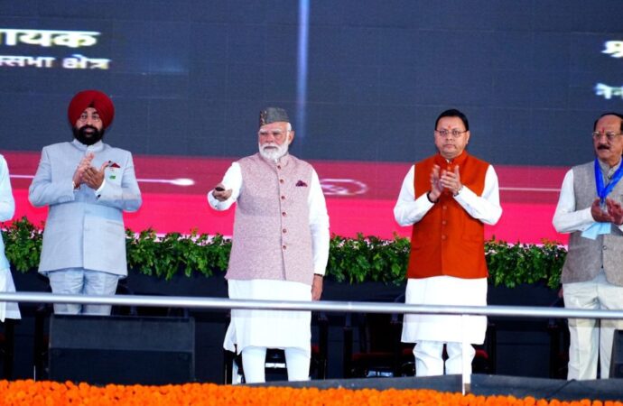 भविष्य की तैयारी आज से करें, उत्तराखंड को बनाना है आदर्श राज्य – पीएम मोदी