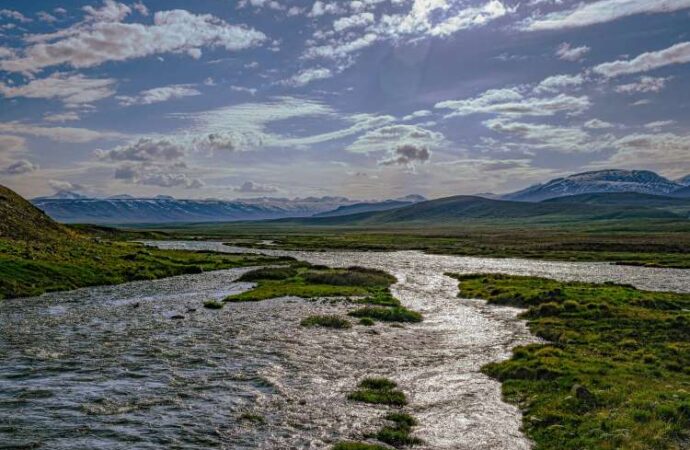 चमोली के सूखते धारे: जलवायु परिवर्तन की मार से प्यासे पहाड़, 40 फीसदी जलस्रोत लापता