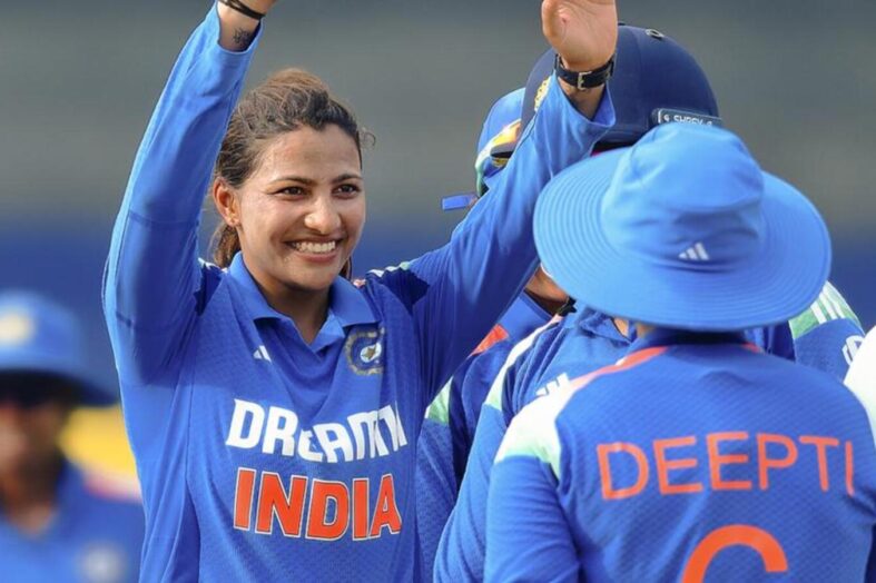 उत्तराखंड की बेटी स्नेह राणा रही महिला विश्व कप विजेता टीम का हिस्सा