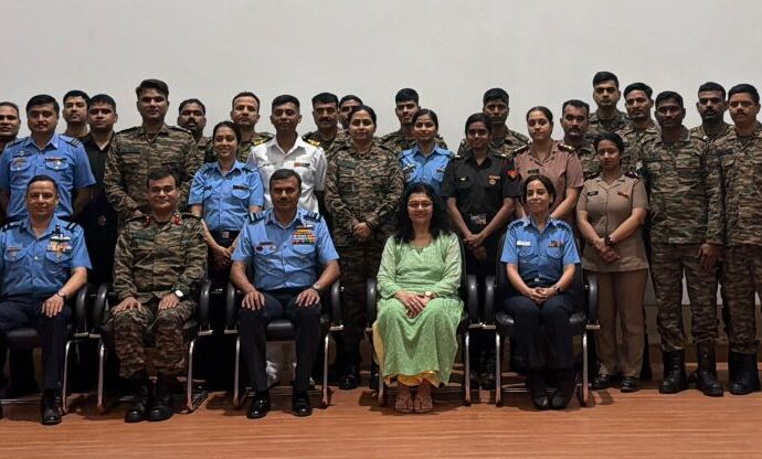 गोरखपुर में मेगा नेत्र शिविर, 374 मरीजों को मिली नई रोशनी