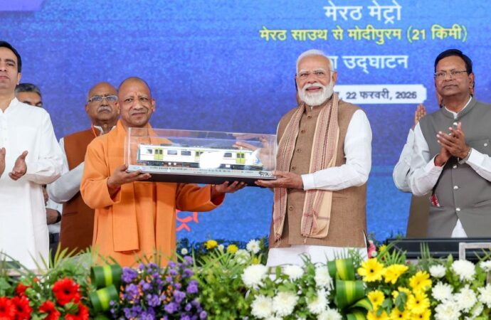पीएम मोदी नए और आधुनिक भारत के निर्माता: योगी आदित्यनाथ