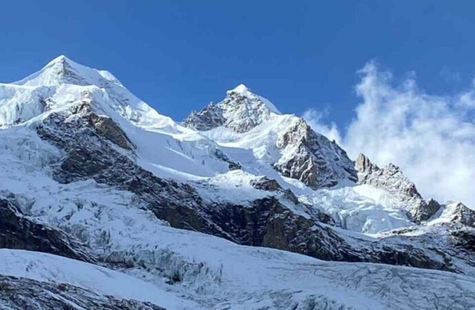 उत्तराखंड में 83 हिमालयी पर्वत चोटियां पर्वतारोहण अभियानों के लिए खोली गईं