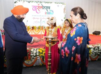 वसंतोत्सव 2026 में प्रगतिशील किसान कपिल शर्मा को राज्यपाल ने किया सम्मानित