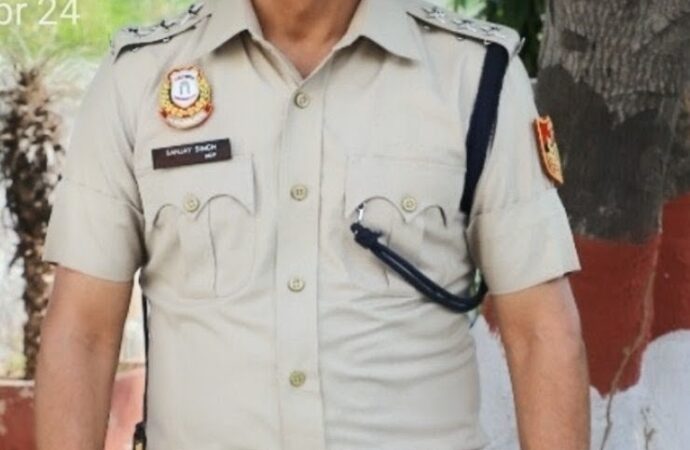 11 मिनट का चमत्कार: एसीपी संजय असवाल ने बचाई विदेशी खिलाड़ी की जान, ट्रैफिक में बनाया ‘ग्रीन कॉरिडोर’