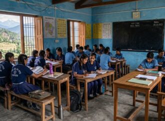 जनगणना ड्यूटी बनी बाधा: 29 स्कूलों में ठप पड़ी पढ़ाई, भोजनमाता के सहारे छात्र