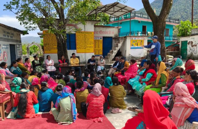जड़धार ग्राम पंचायत का ऐतिहासिक निर्णय: सार्वजनिक समारोहों में शराब पर पूर्ण प्रतिबंध