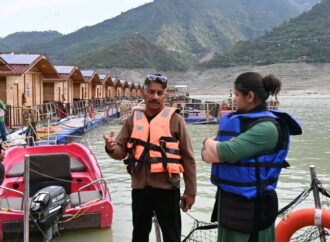 तूफान में टूटी टिहरी झील की फ्लोटिंग हट्स, सरकार ने लगाया तत्काल प्रतिबंध