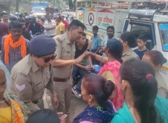गुलदार के आतंक से फूटा ग्रामीणों का गुस्सा, वन मंत्री सुबोध उनियाल के पैतृक गांव में सड़क जाम कर किया प्रदर्शन