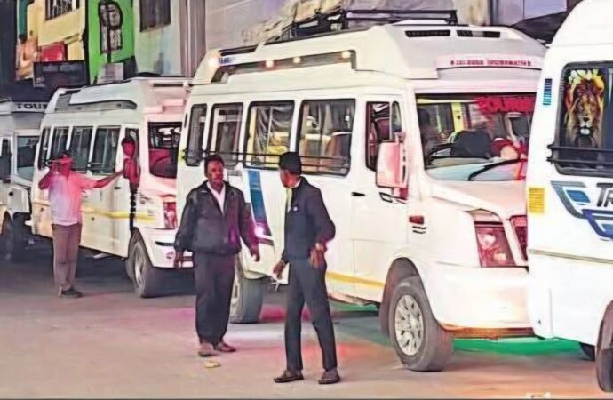 चारधाम यात्रा में उमड़ा आस्था का सैलाब, गंगोत्री-यमुनोत्री मार्गों पर घंटों जाम