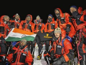 देवभूमि के वीरों ने एवरेस्ट पर लहराया तिरंगा, मेजर अखिलेश भट्ट के नेतृत्व में NSG टीम ने रचा इतिहास