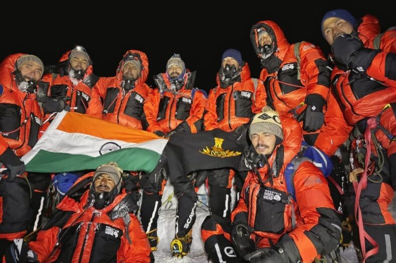 देवभूमि के वीरों ने एवरेस्ट पर लहराया तिरंगा, मेजर अखिलेश भट्ट के नेतृत्व में NSG टीम ने रचा इतिहास