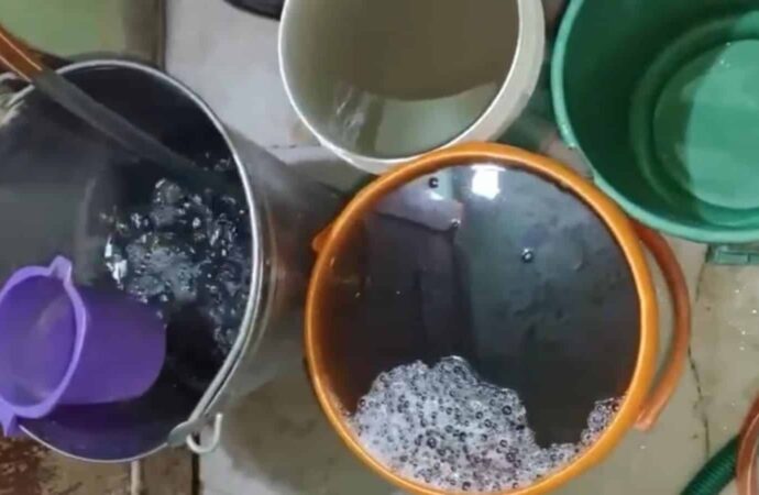 दूषित पानी बना बीमारी की वजह: सिरपा गांव में 40 से अधिक लोग बीमार, स्वास्थ्य विभाग अलर्ट