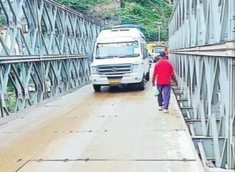 चारधाम यात्रा के बीच गंगोरी बैली ब्रिज बना चिंता का कारण, ढीले बोल्टों से कांप रहा पुल; हजारों यात्रियों की सुरक्षा पर सवाल