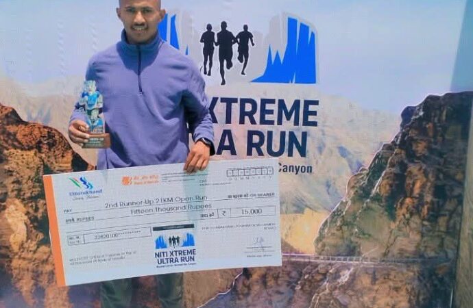 पौड़ी के लाल कुलदीप नेगी ने बढ़ाया जिले का मान, नीति हाफ मैराथन में हासिल किया तीसरा स्थान