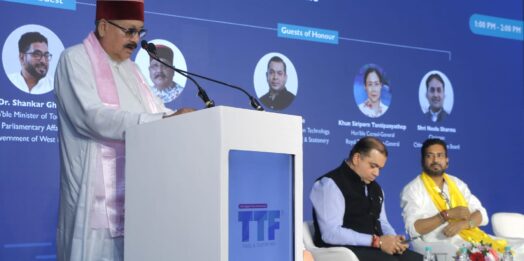 कोलकाता के पर्यटन मंच पर छाया उत्तराखंड, सतपाल महाराज ने किया पवेलियन का उद्घाटन