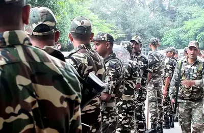 अल्मोड़ा में SSB की बड़ी कार्रवाई, 54.74 लाख की जाली करेंसी जब्त; मानव तस्करी के चंगुल से 52 पीड़ित मुक्त