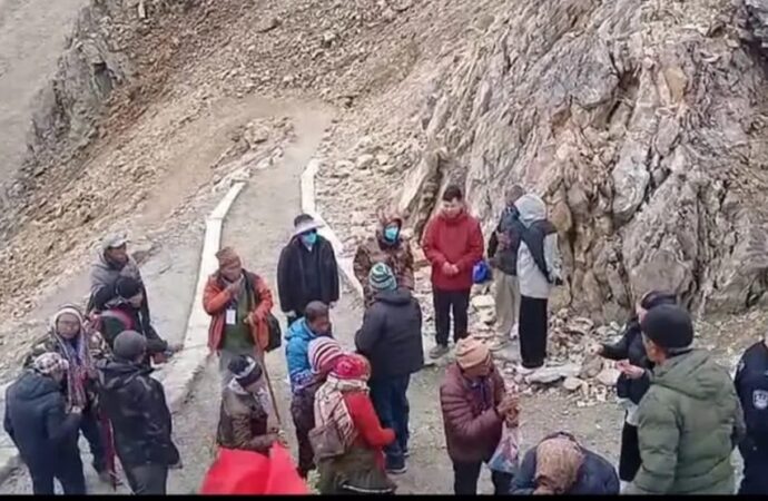 लिपूलेख दर्रे से भारत-चीन सीमा व्यापार का शुभारंभ, पहला भारतीय व्यापारिक दल पहुंचा तकलाकोट
