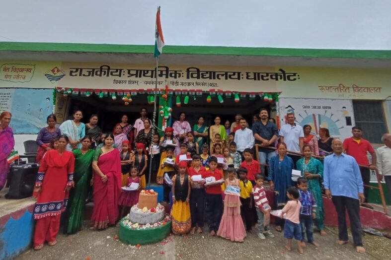 धारकोट के नौनिहालों के साथ रैबासी फाउंडेशन ने मनाया आजादी का उत्सव